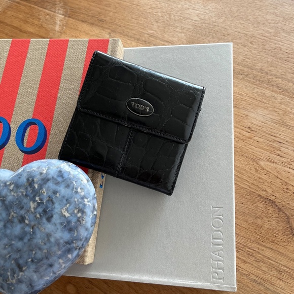 Tod's Alligator Leather Compact Wallet - Picture 1 of 7